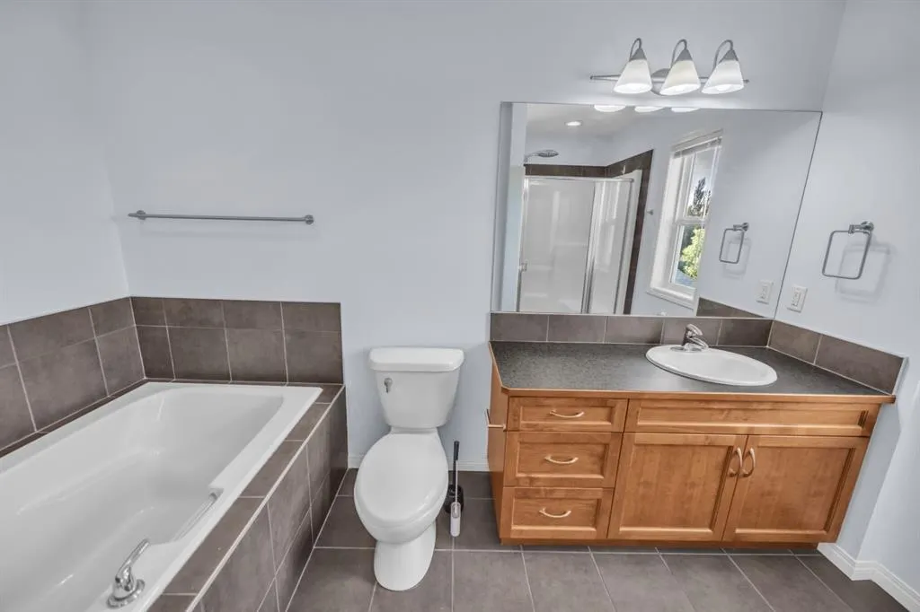 20 Copperpond Grove SE