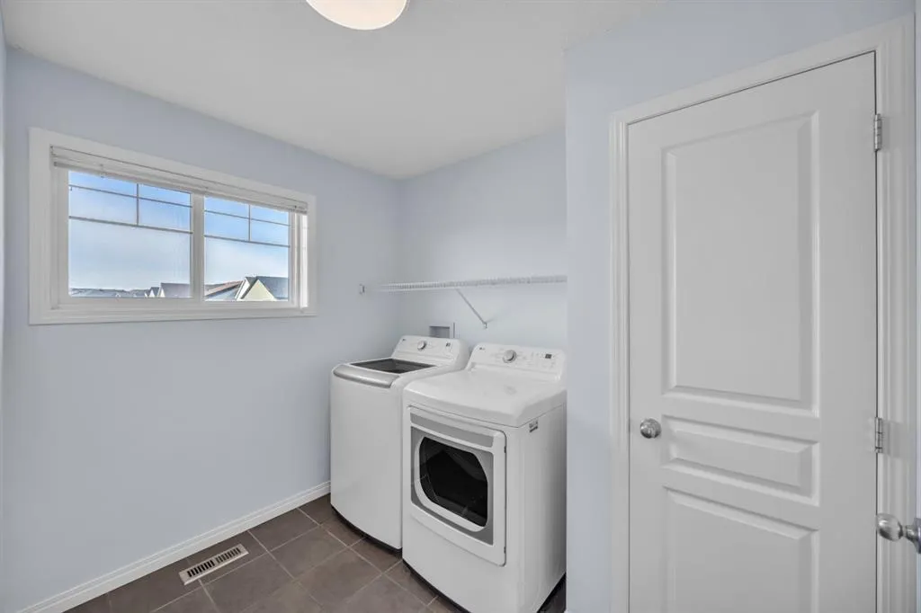 20 Copperpond Grove SE