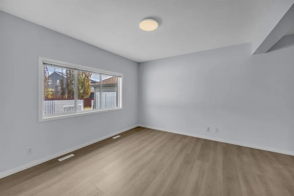 20 Copperpond Grove SE