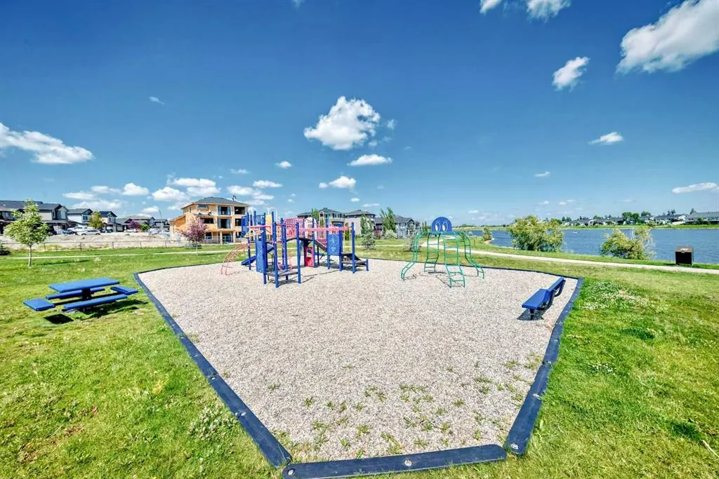 1005A Westmount Drive, #210