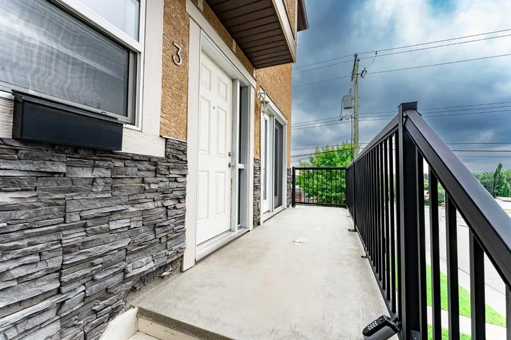 55 Collingwood Place NW, #3