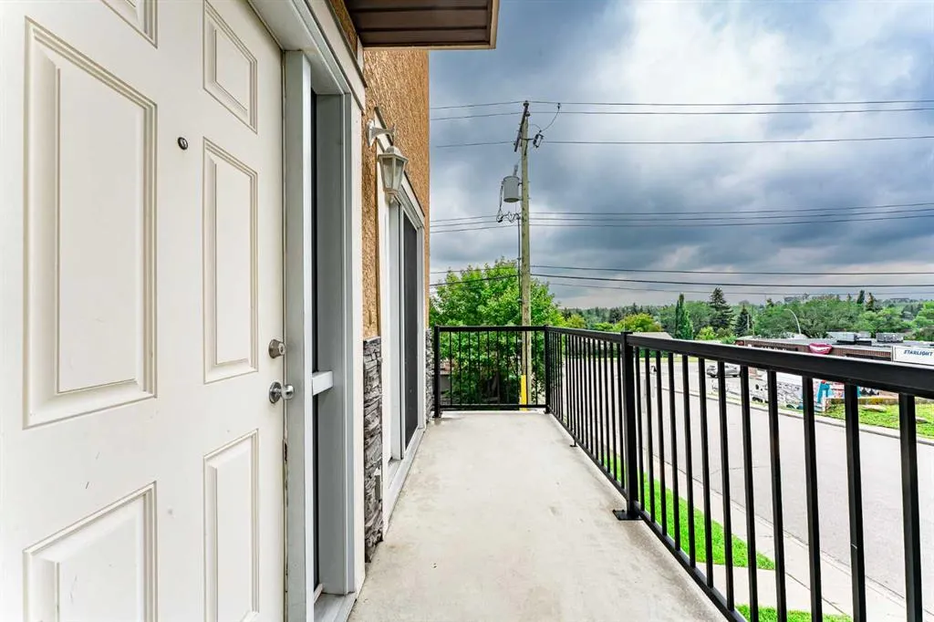 55 Collingwood Place NW, #3