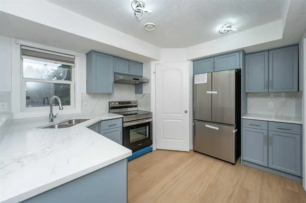 55 Collingwood Place NW, #3