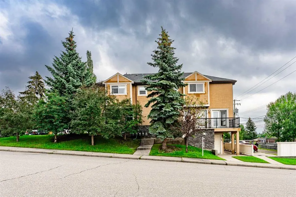 55 Collingwood Place NW, #3