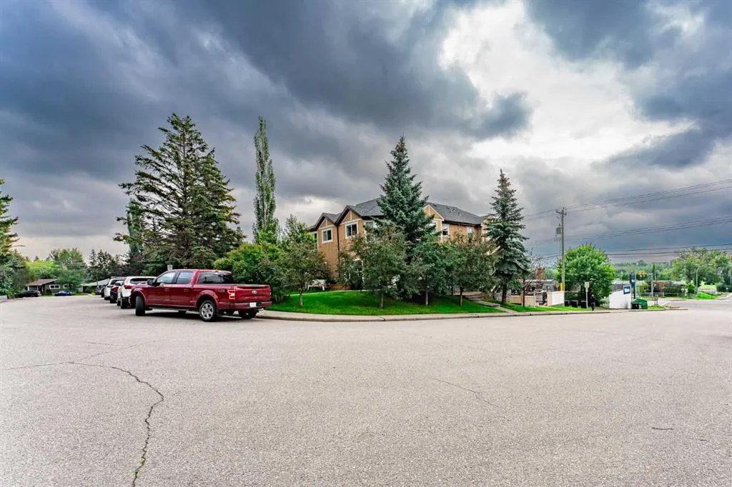 55 Collingwood Place NW, #3