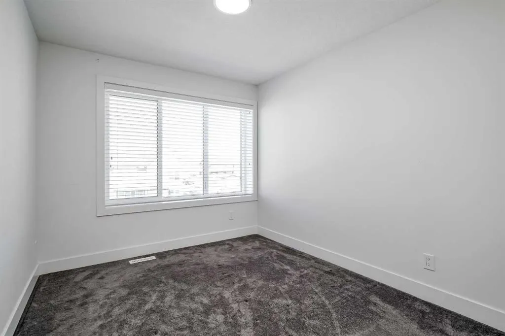 10060 46 Street NE, #908