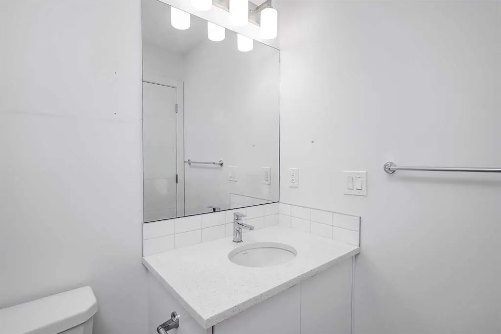 10060 46 Street NE, #908