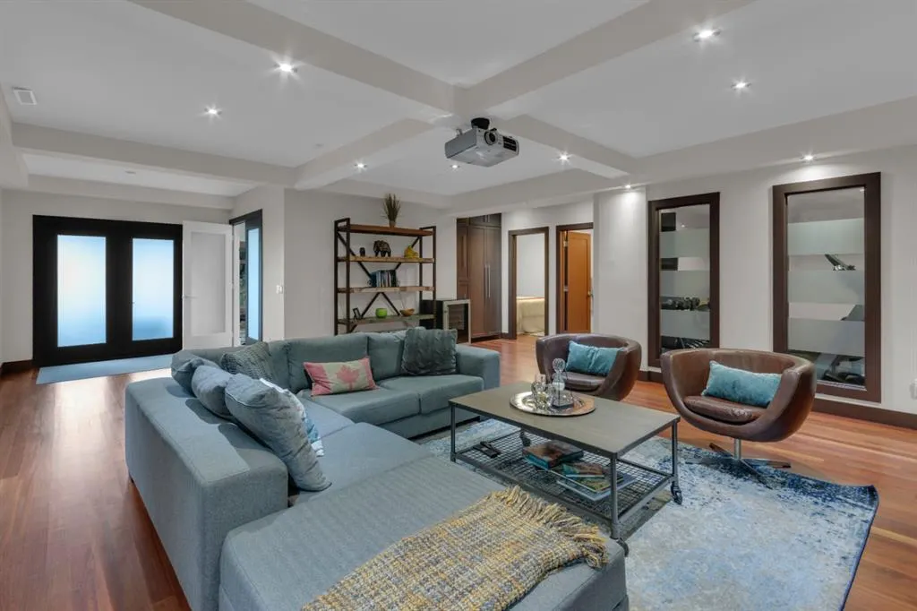 2014 30 Avenue SW