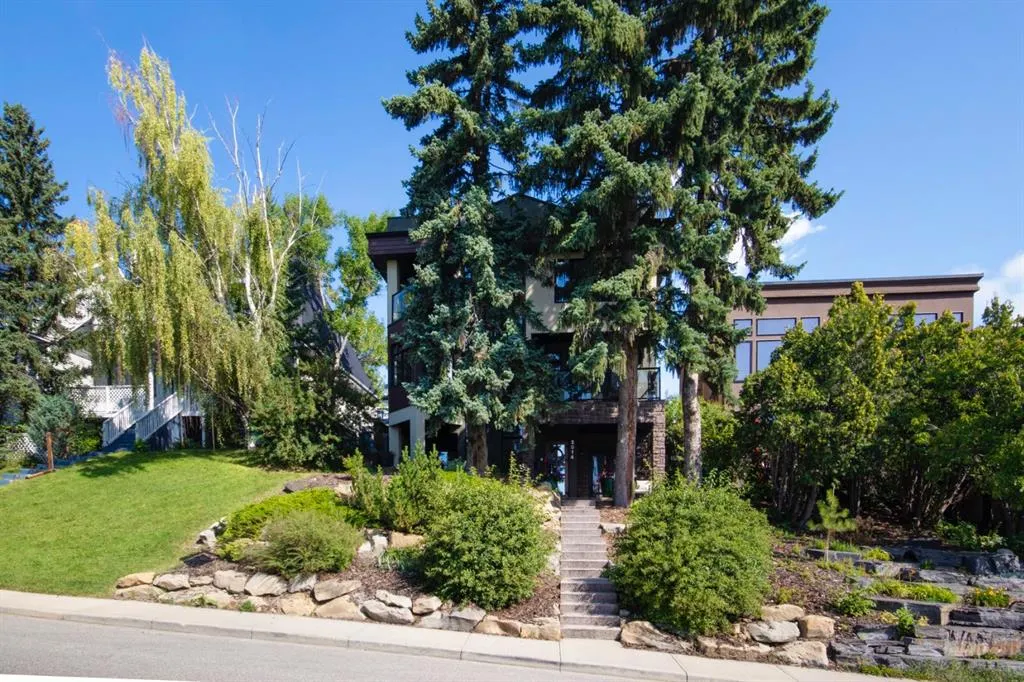 2014 30 Avenue SW