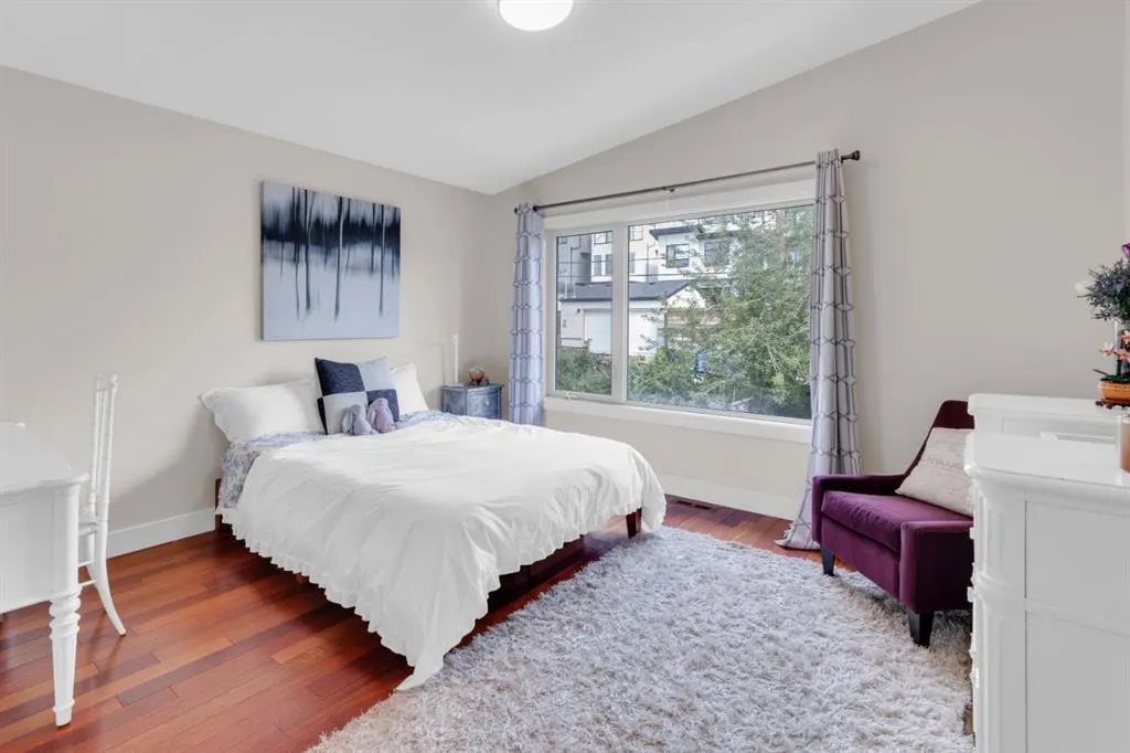 2014 30 Avenue SW