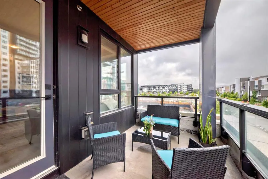4138 University Avenue NW, #227