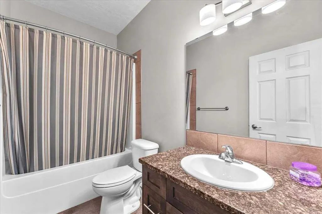 42 Sunrise Place NE