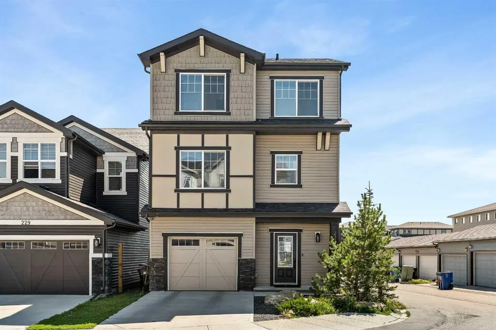 233 Lucas Manor NW