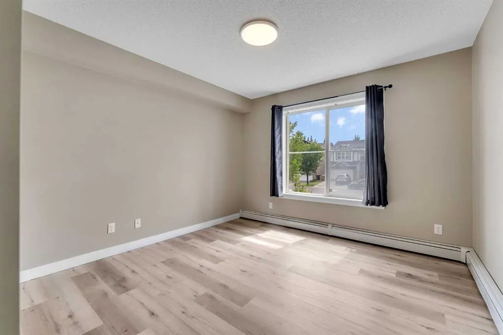 195 Kincora Glen Road NW, #201