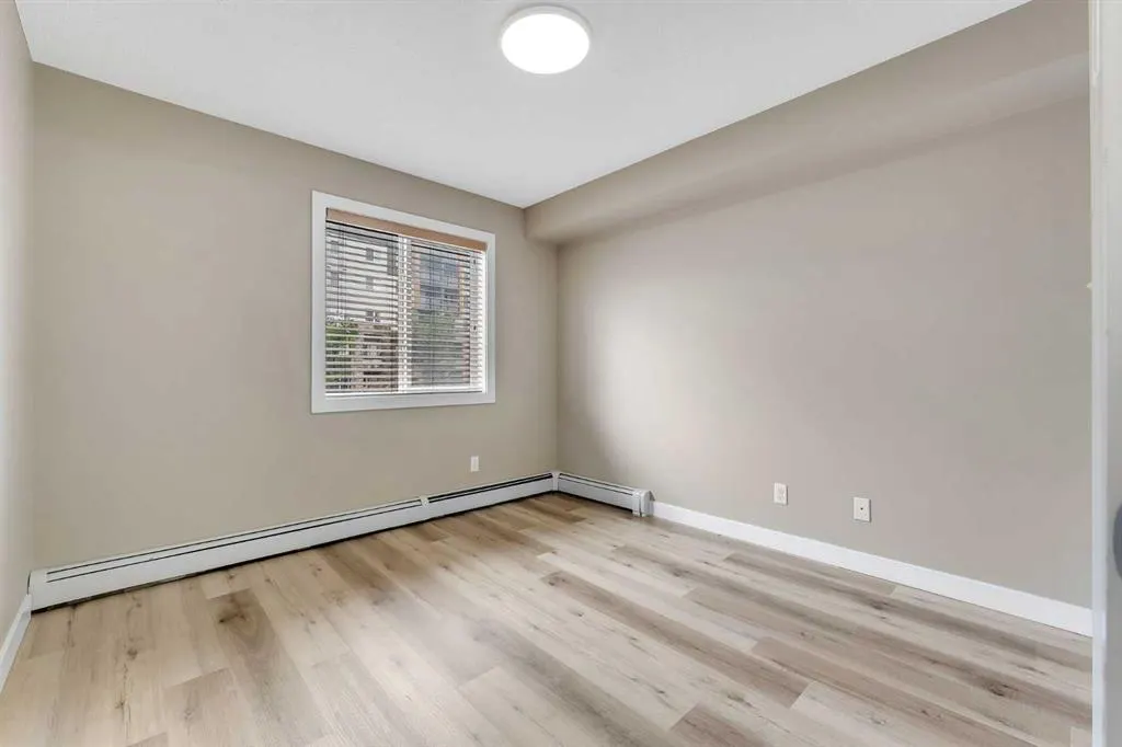 195 Kincora Glen Road NW, #201