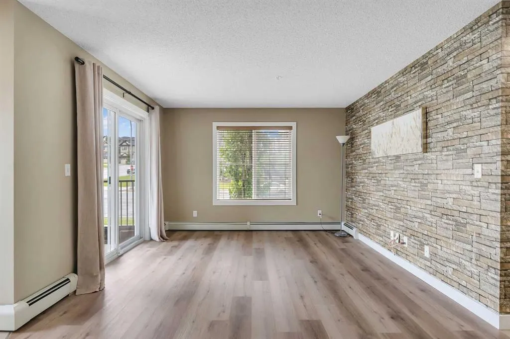 195 Kincora Glen Road NW, #201
