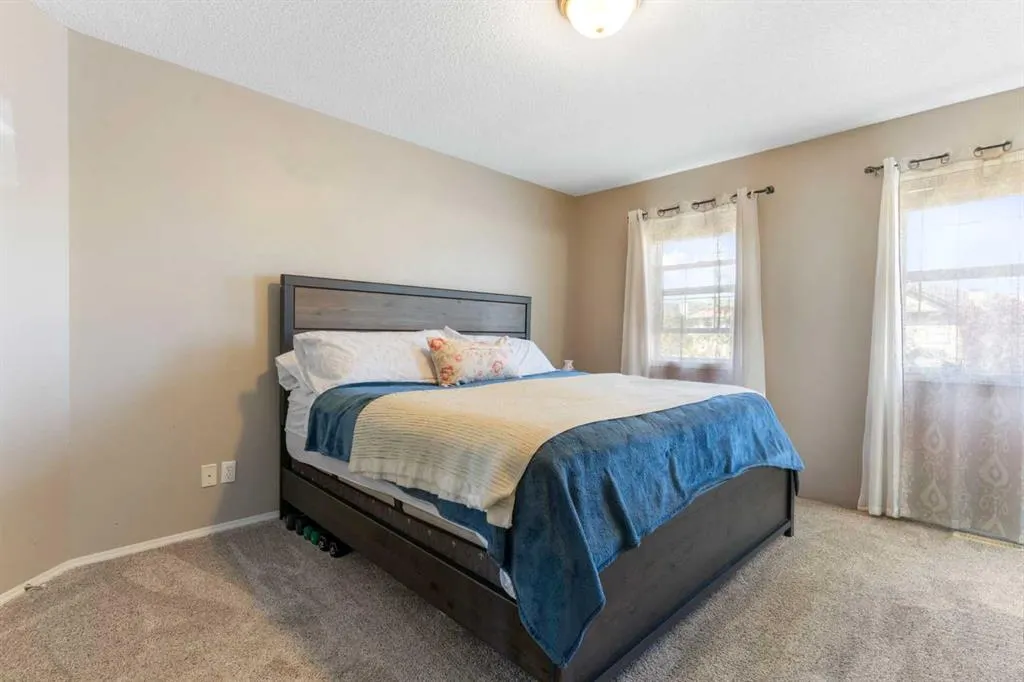 120 Covepark Crescent