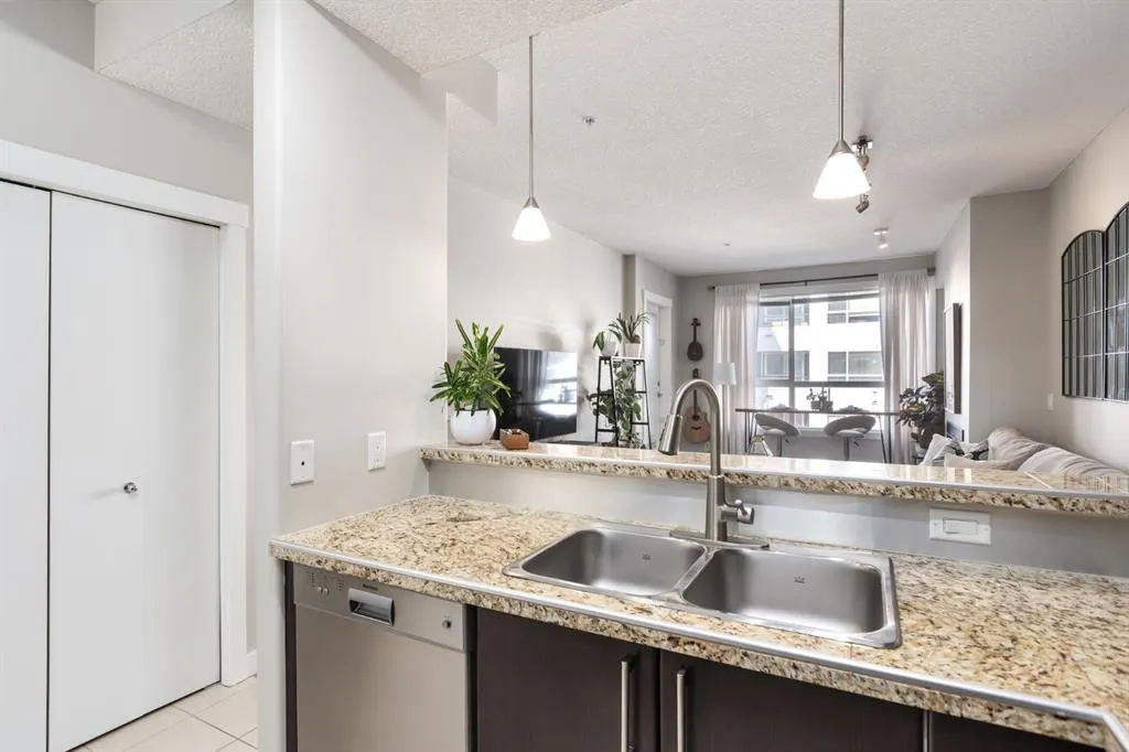 880 Centre Avenue NE, #309