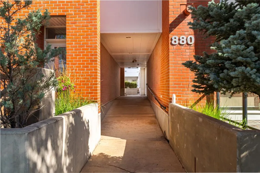 880 Centre Avenue NE, #309
