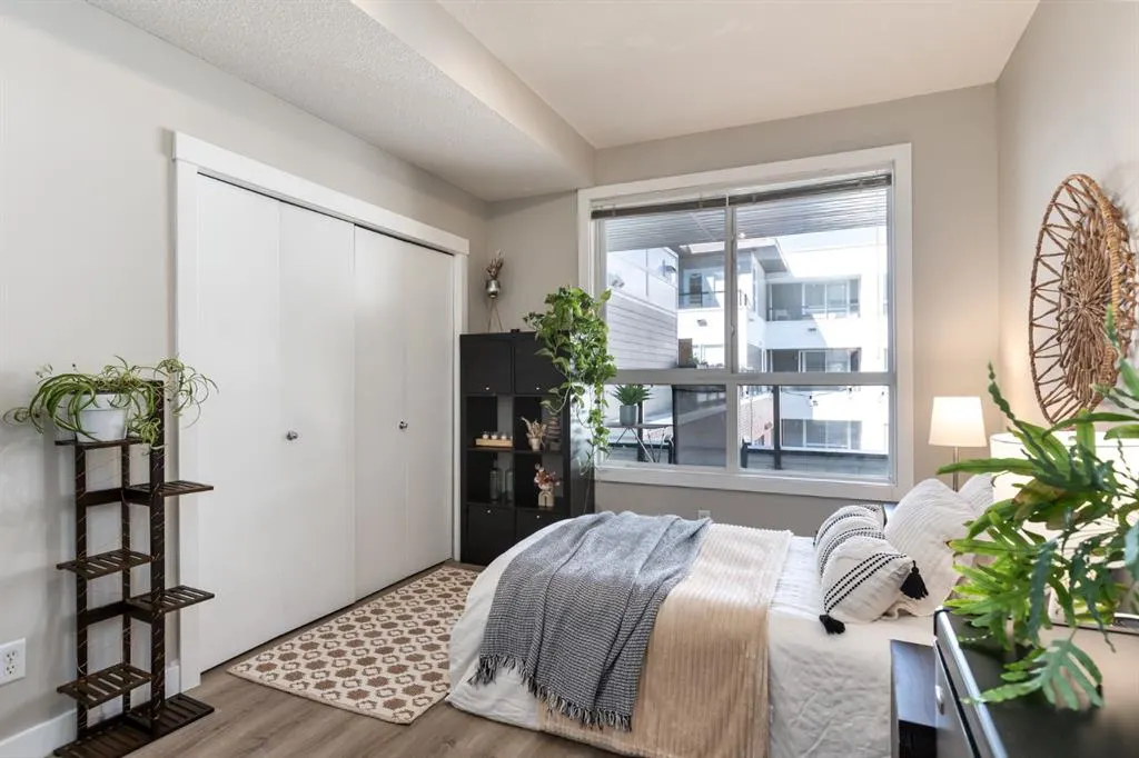 880 Centre Avenue NE, #309