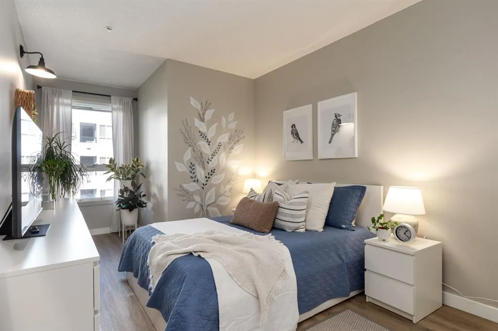 880 Centre Avenue NE, #309