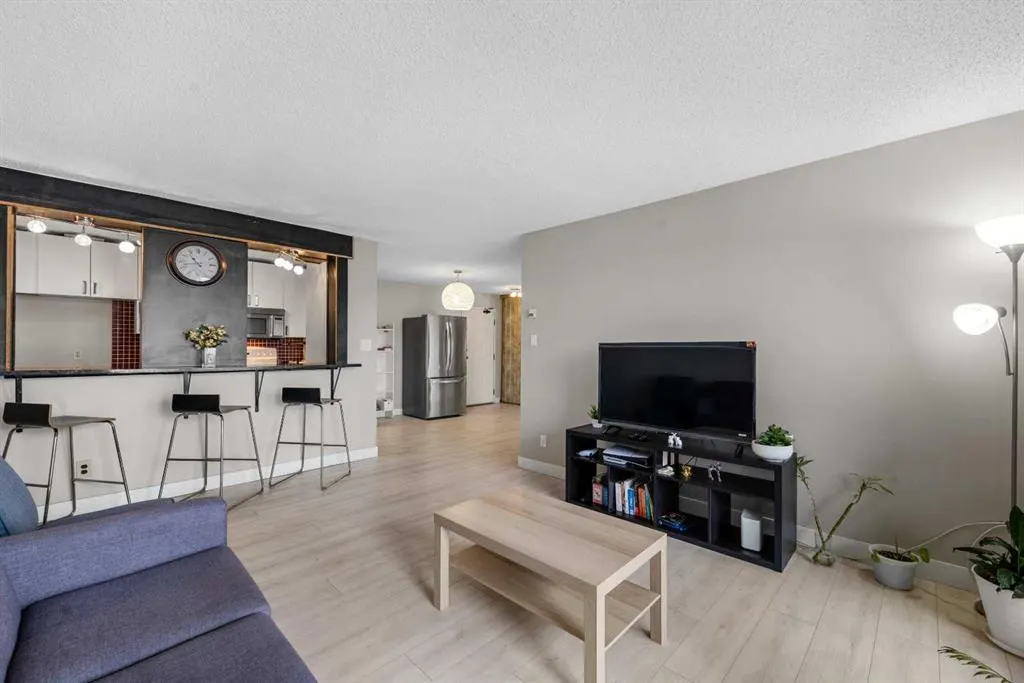 924 14 Avenue SW, #708