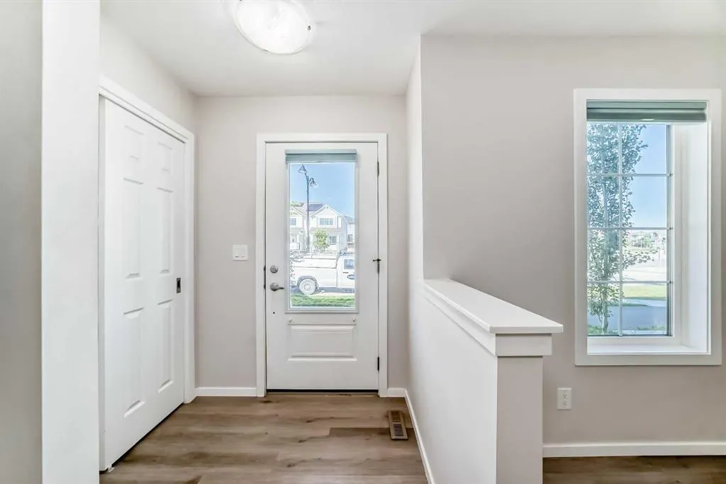 145 Yorkville Boulevard SW