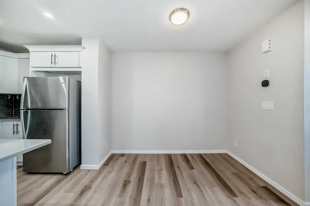 145 Yorkville Boulevard SW