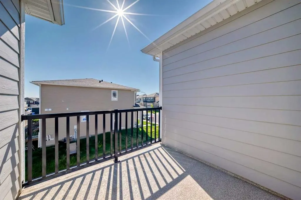 145 Yorkville Boulevard SW
