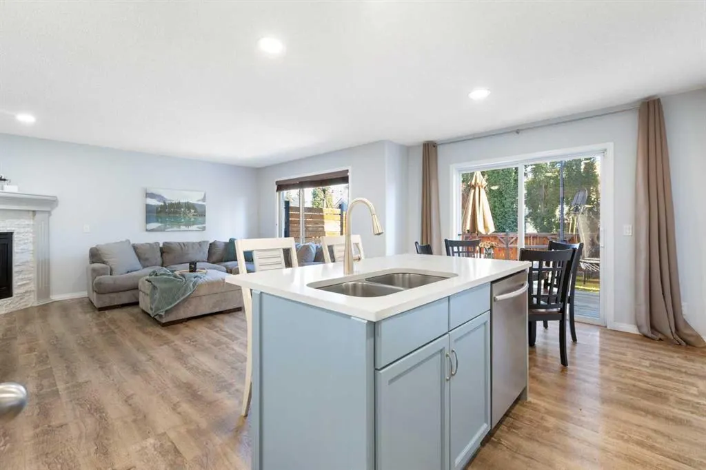 23 Auburn Bay Place SE