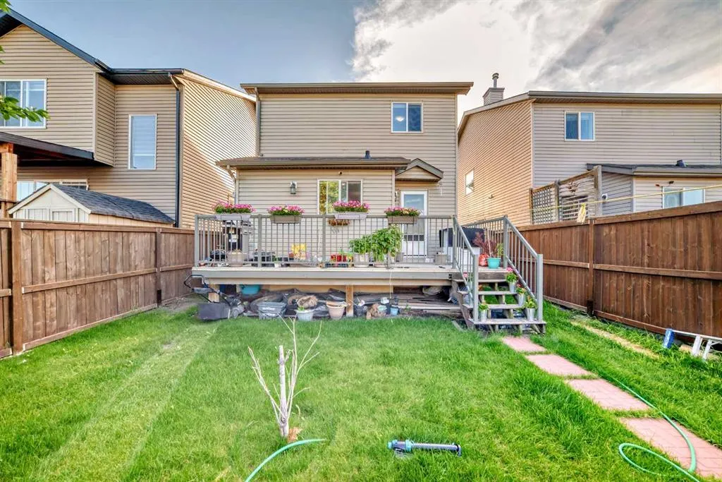 307 Saddlebrook Way NE