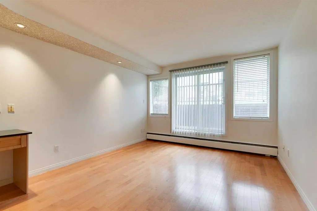 1424 22 Avenue SW, #104