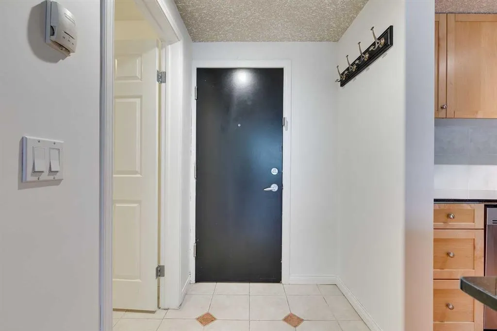 1424 22 Avenue SW, #104