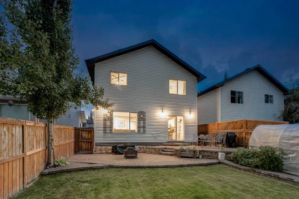 266 BRIDLEWOOD Circle SW