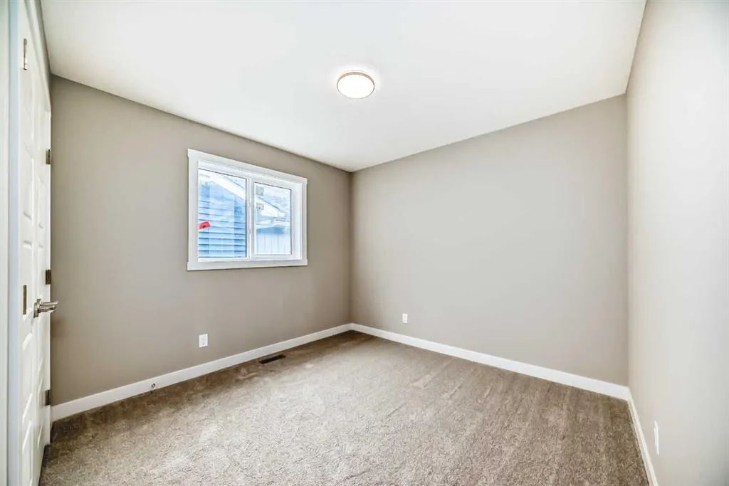 136 Crimson Ridge Place NW