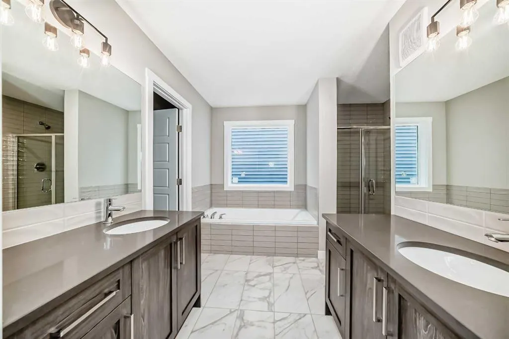 136 Crimson Ridge Place NW