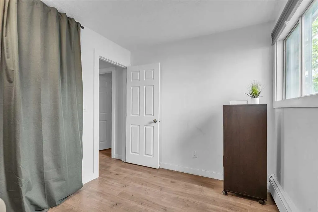 540 18 Avenue SW, #102