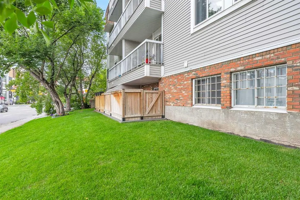 540 18 Avenue SW, #102