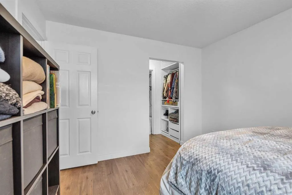 540 18 Avenue SW, #102