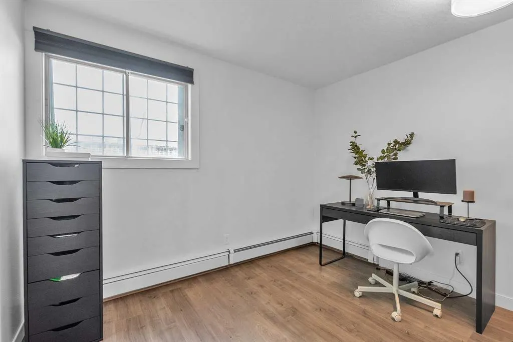 540 18 Avenue SW, #102