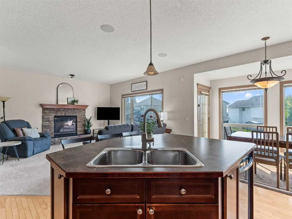95 Crystal Shores Road