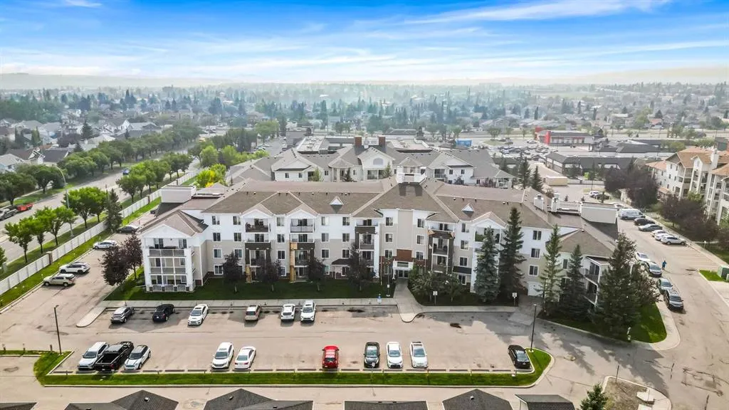 9 Country Village Bay NE, #107