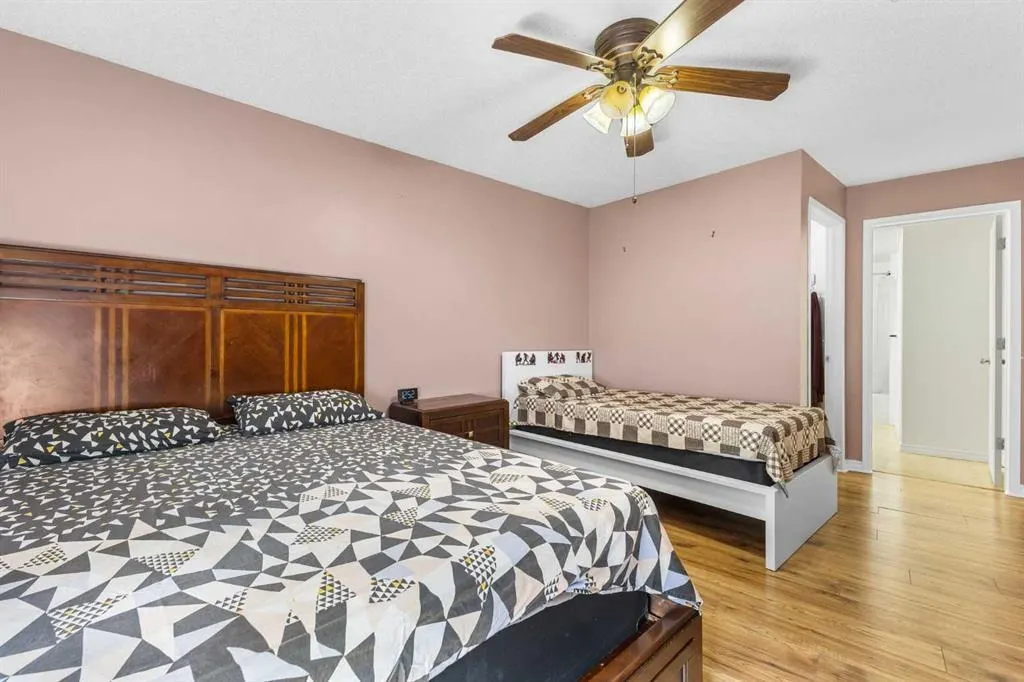 9 Country Village Bay NE, #107