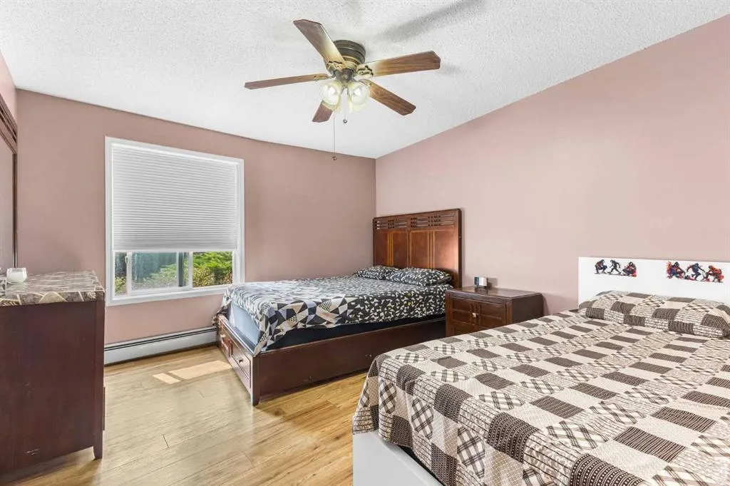 9 Country Village Bay NE, #107