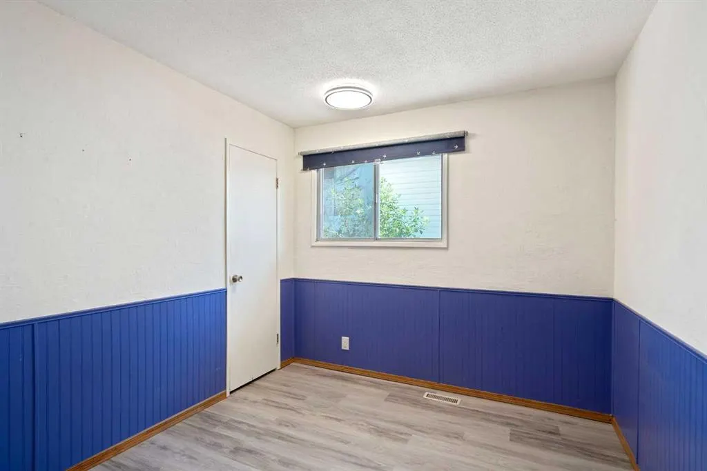 84 Maranda Close NE