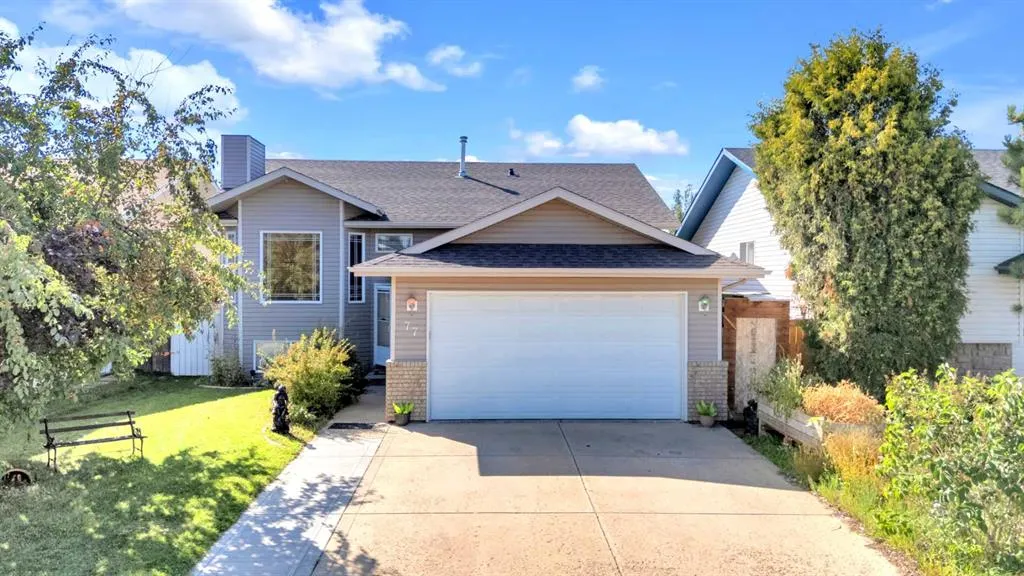 77 Duval Crescent