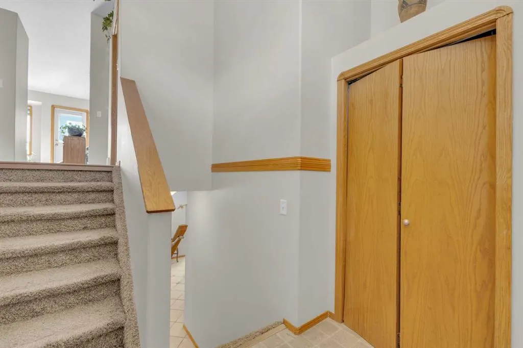 77 Duval Crescent