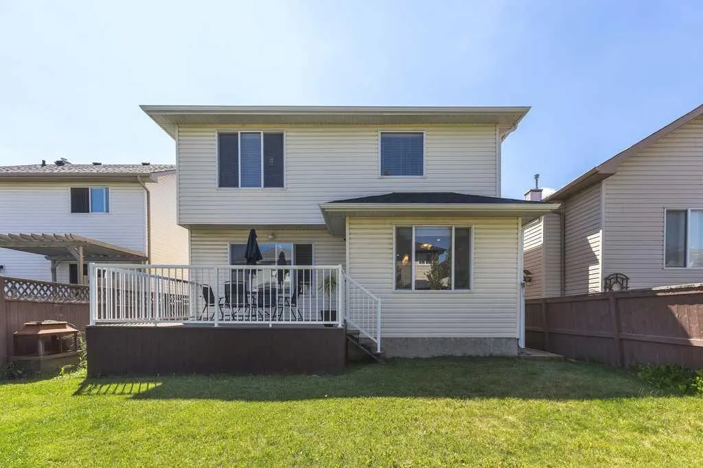 159 Royal Birkdale Crescent NW