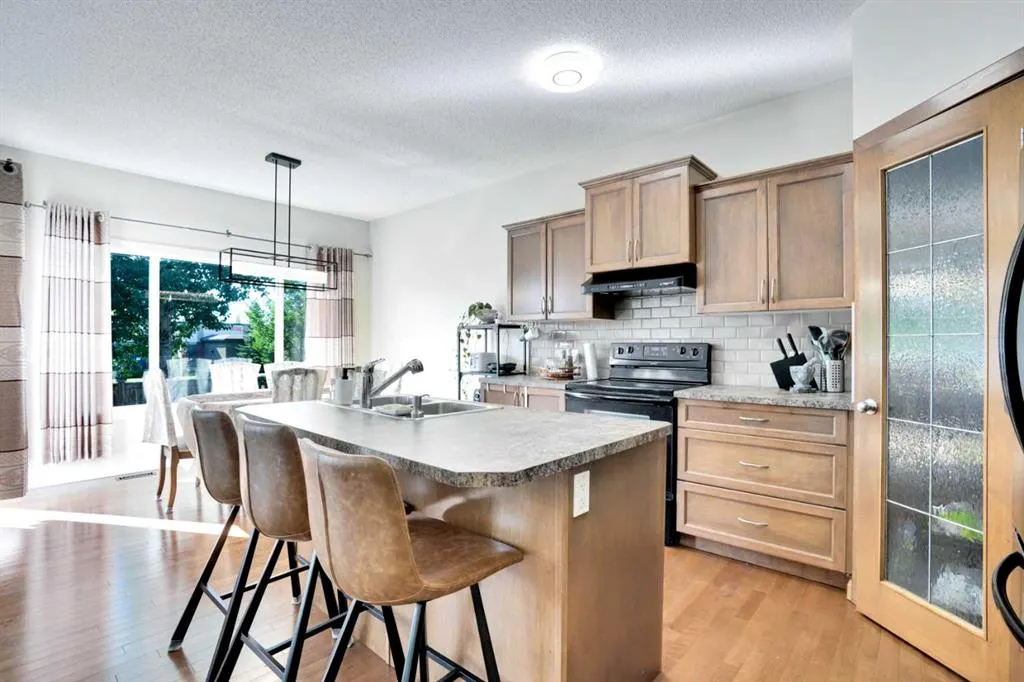 100 Cranberry Circle SE