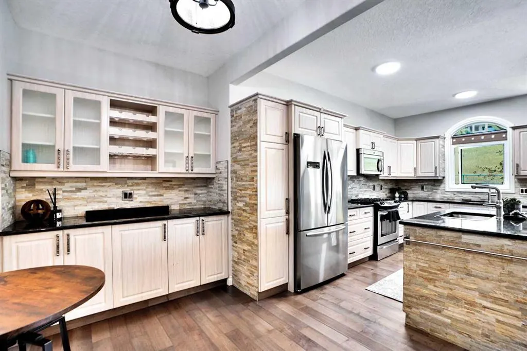 187 Gleneagles View